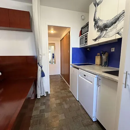 Apartment Hyecau Pour 4 Personnes Avec Vue Sur Le Port D'hyeres